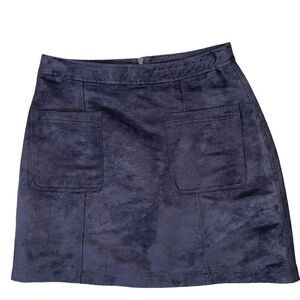 Old Navy suede like mini skirt back zip up charcoal gray soft pockets SZ 2 EUC